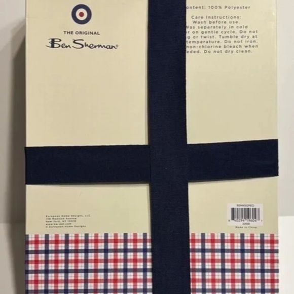 Ben Sherman Reversible Velvet Sherpa Dog Blanket - S - Picture 3 of 6